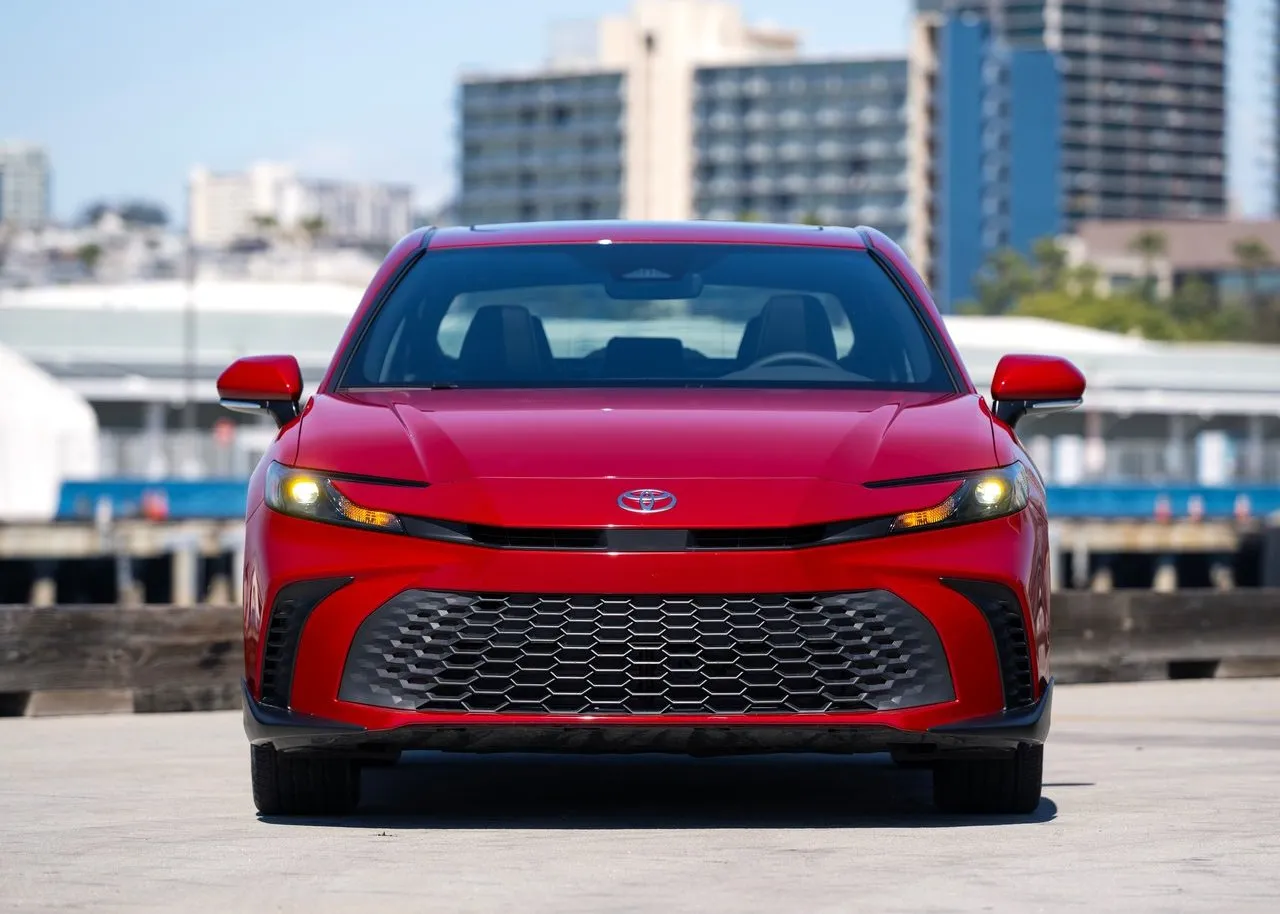 Toyota Camry Hybrid Redesign with New Supersonic Red Color