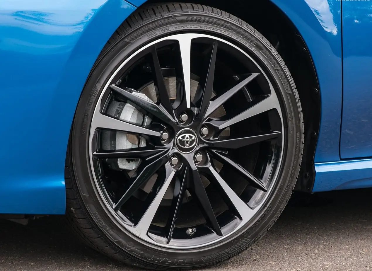 Toyota Camry Wheel Show Lug Nut Pattern